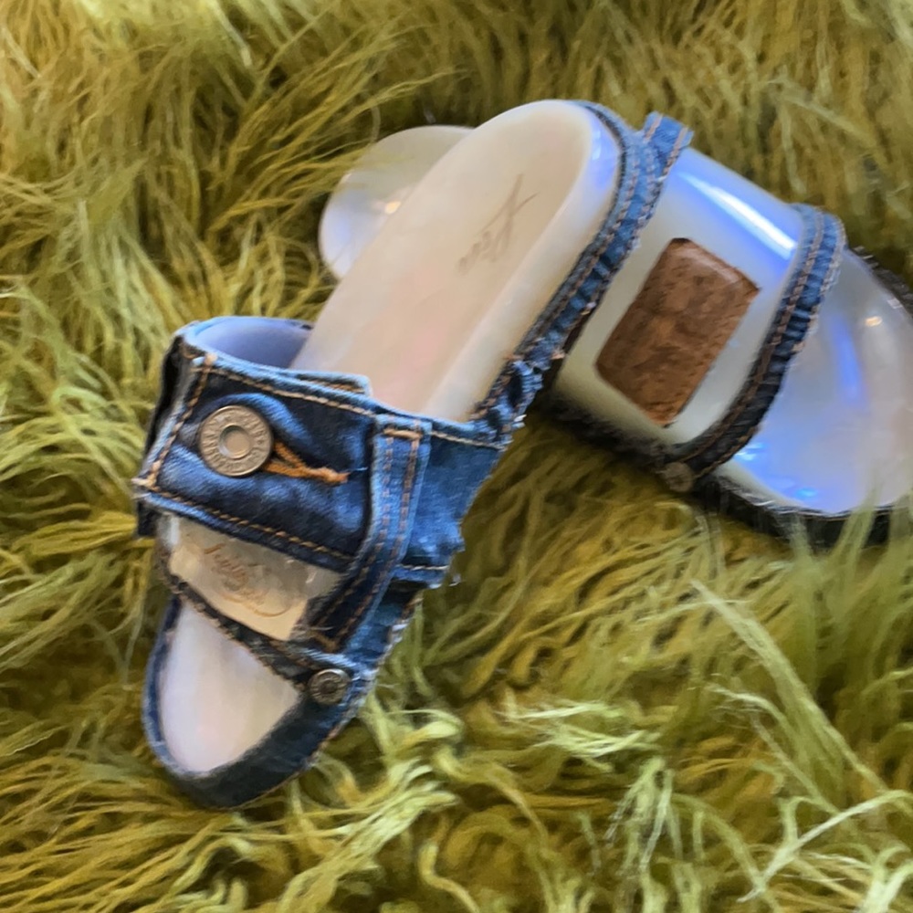 Customized Girls Slides - Picture 2 of 5